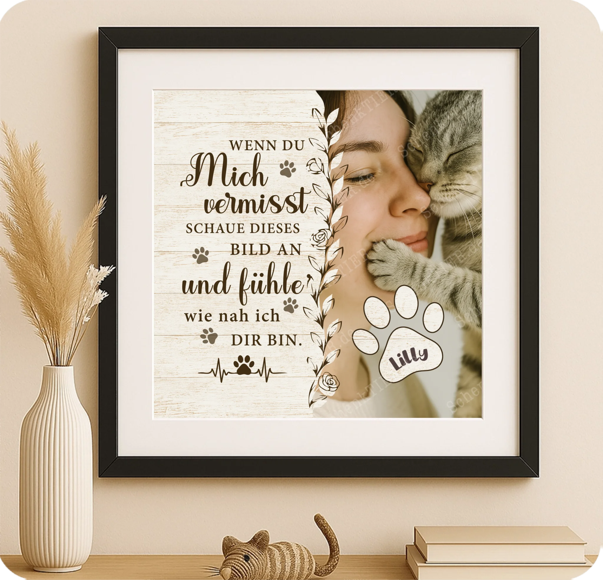 Poster für Gedenkbild eingerahmt in einen Schwarzen Rahmen mit Paspartou für eine Katze von Schenktier