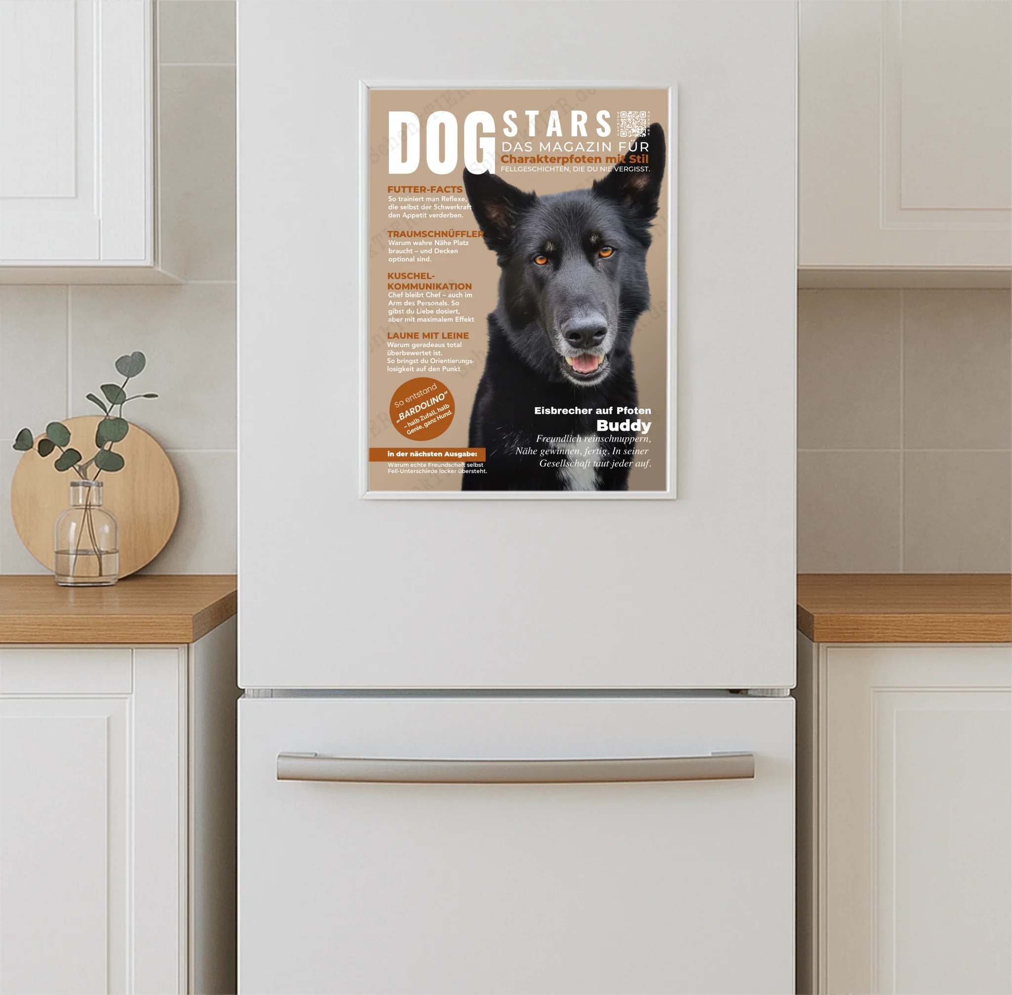 Poster 30 mal 40 hängt auf einem Kühlschrank