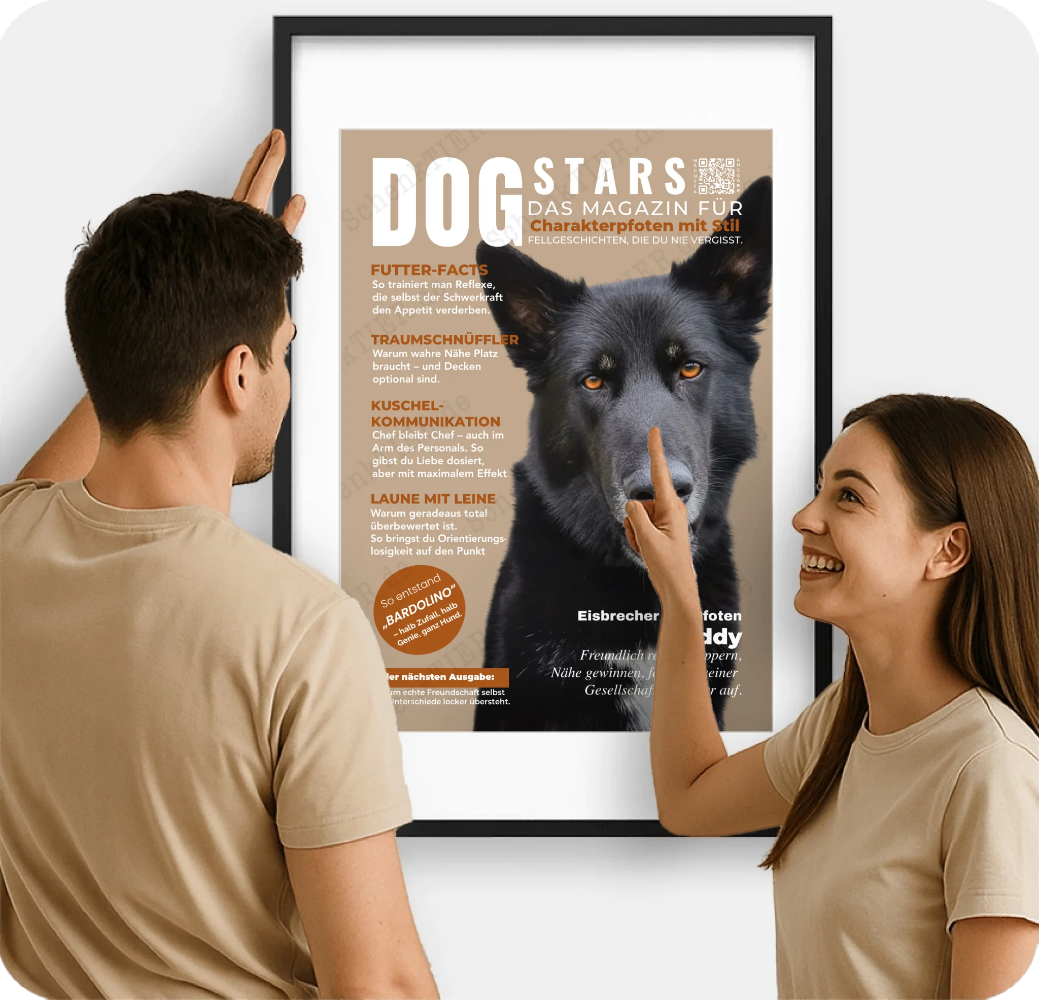 Gerahmter Poster vor dem Junge Frau und ein Mann stehen