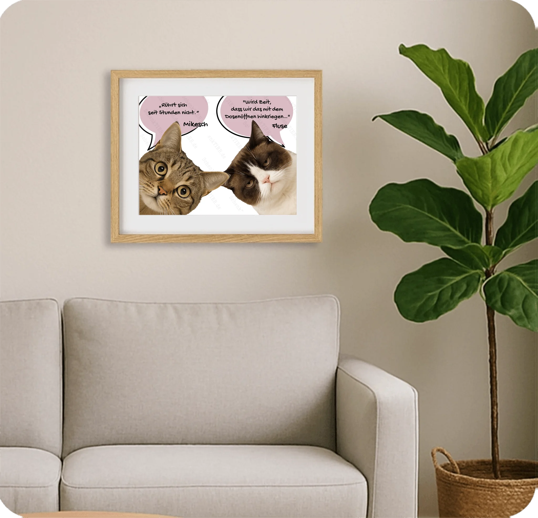 Poster 40 mal 30 cm im Holzraahmen im Wohnzimmer an der Wand